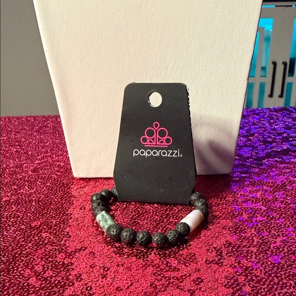 paparazzi Other - Paparazzi Black and Green Stone Bracelet